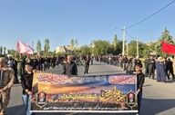 کوثر در سوگ اربعین؛ دسته‌های عزاداری جاماندگان در خیابان‌ها برپا شد
