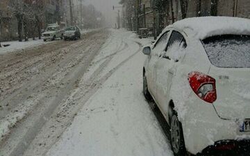 راه های استان ایلام باز هستند/ از فردا موج یخبندان می آید