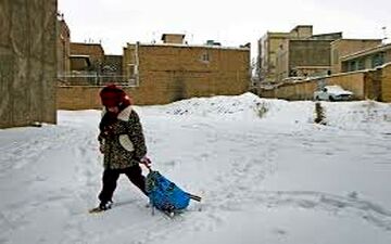 برخی مدارس استان فردا با تاخیر آغاز می‌شوند