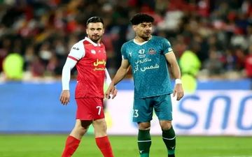 شروع طوفانی، پایان برابر؛ نبرد شمس‌آذر و پرسپولیس با تساوی ۱-۱ در ۴۵ دقیقه اول