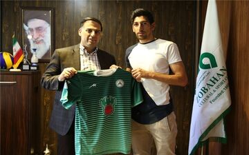 ستاره نقل و انتقالاتی رسما از دست استقلال پرید!