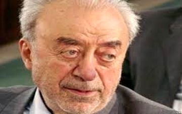 
عسگراولادی دار فانی را وداع گفت

