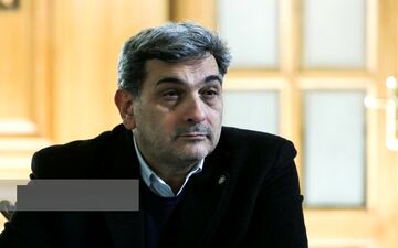 شهردار تهران تاکید کرد: لزوم بهره‌گیری از رنگ در شهر تهران