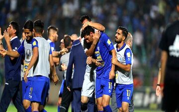 یک استقلالی دیگر قراردادش را فسخ کرد
