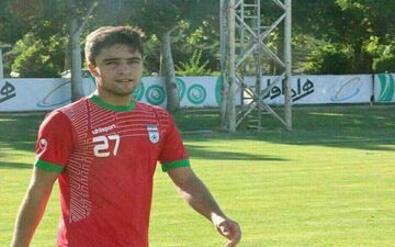 باشگاه هلندی خواستار جذب مدافع فولاد
