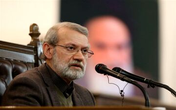 پاسخ آیت الله خامنه‌ای به نامه لاریجانی درباره تشکیل نشدن جلسات علنی مجلس

