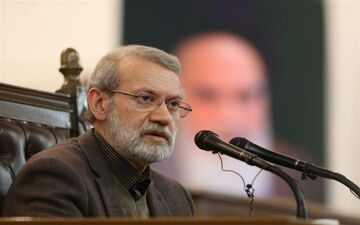 پاسخ آیت الله خامنه‌ای به نامه لاریجانی درباره تشکیل نشدن جلسات علنی مجلس
