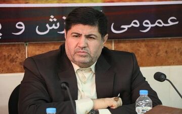 فرماندار انزلی: ارائه برنامه‌های جدید برای رشد سطح علمی دانش آموزان ضروری است