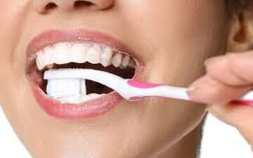 آیا بعد از هر وعده غذا مسواک زدن درست است؟