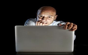 از پیامدهای خطرناک تماشای فیلم پورن چه می دانید؟