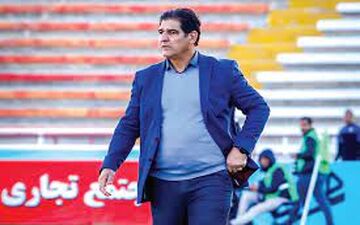 مهاجری سرمربی نفت مسجدسلیمان باقی ماند 