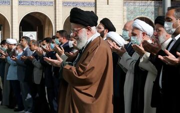 برگزاری نماز عید فطر راس ساعت ۸ صبح به امامت رهبر انقلاب 
