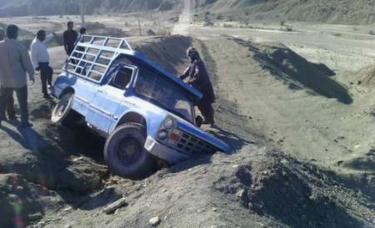 واژگونی نیسان حامل دانش آموزان در بشاگرد هرمزگان