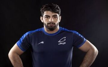 ساروی بدون کشتی قهرمان شد