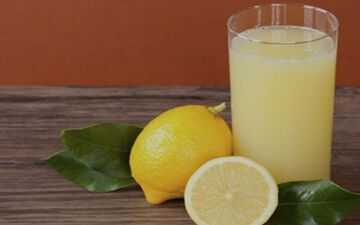 چروک های دور دهان را با آبلیمو درمان کنید

