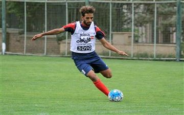 بلاتکلیفی مهاجم جوان پرسپولیس / از اینجا رانده از آن جا مانده!