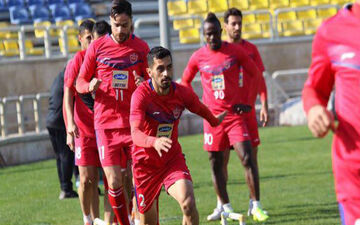 اخراج جاسوسِ سرمربی استقلالی در تمرینات پرسپولیس