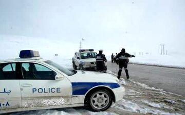 اکثر محورهای کرمانشاه برفی است/شهروندان از سفرهای غیرضروری خودداری نمایند 
