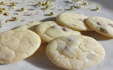 طرز تهیه شیرینی کشمشی خانگی نرم و خوشمزه با فرمول قنادی‌ها+نکات و ترفندها