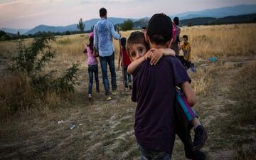 گاردین: ظرف دو سال بیش از ۱۸ هزار کودک پناهجو در اروپا ناپدید شده‌اند
