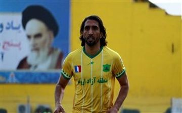 بازیکن صنعت نفت آبادان قهر کرده است!