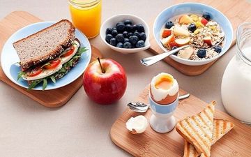 با این مواد غذایی در صبحانه لاغری شما قطعی است