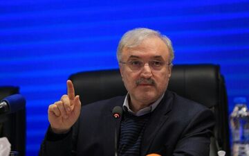 نمکی در مجلس: هنوز وارد مرحله مهار کرونا نشدیم
