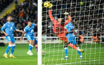 بارسلونا 3-2 آلمریا: فرار از بحران به لطف قعرنشین لالیگا