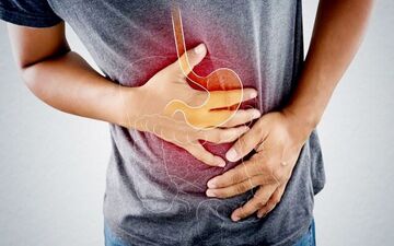 سوزش سر دل و پرهیز از ۸ ماده غذایی و نوشیدنی

