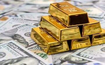 دلار بفروشیم یا طلا بخریم؟

