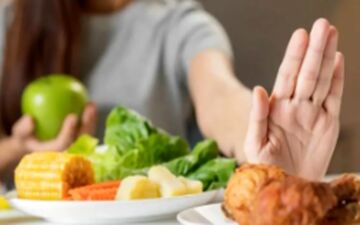 به هیچ وجه در تابستان این غذاها را نخورید!