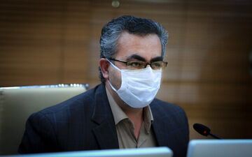 کرونای انگلیسی و  اهمیت استفاده دوبل از ماسک و پرهیز از دورهمی 