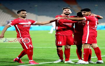پیروزی‌های پرسپولیس یک موفقیت بزرگ است/ گل محمدی باید فکری به حال خط دفاعی کند