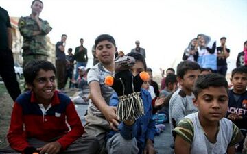 راه اندازی سینماهای سیار برای زلزله‌زدگان کرمانشاه