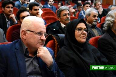 برگزاری عصر شعر و موسیقی بهار در تالار وحدت و تجلیل از روسای انجمن‌های ادبی 