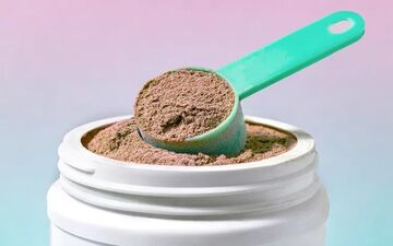 مصرف هر روز پودر پروتئین با بدن شما چه می‌کند؟