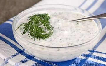 بهترین زمان خوردن ماست چه موقع است؟ صبح یا شب؟