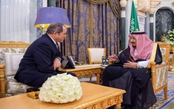 وزیر خارجه الجزایر با پادشاه عربستان دیدار کرد