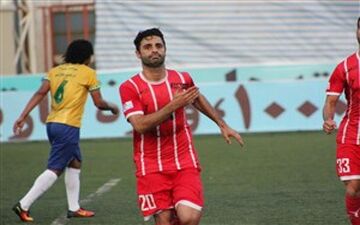  پرسپولیس و استقلال را با هم شکست می‌دهیم 