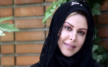 کار زیبا و شایسته فلور‌ نظری در شبهای محرم / ویدئویی از جمع کردن زباله توسط خانم بازیگر