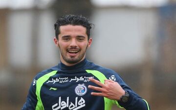 مصاحبه خواندنی آچار فرانسه  استقلال/از پرتاب آجر تا فحش و ناسزا!!