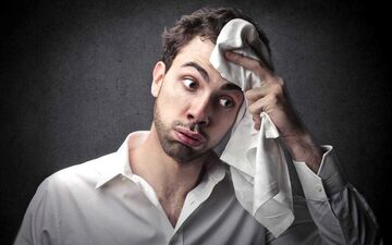 راه های جلوگیری از عرق سوز شدن