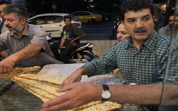 صف‌های طولانی در نانوایی‌ها 