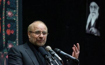 قالیباف: ریشه مشکلات کشور در فاصله گرفتن از باورهای انقلاب است
