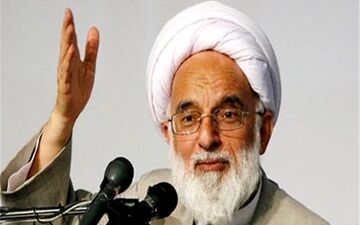 تقدیر امام جمعه اراک از دست‌اندرکاران مبارزه با کرونا