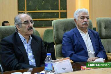 نشست معاون سیاسی وزارت کشور با معتمدین کرمانشاه