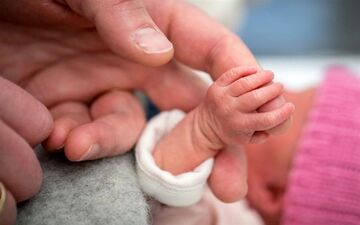 مرگ غم‌انگیز نوزاد لرستانی در پی قصور پزشکی؟