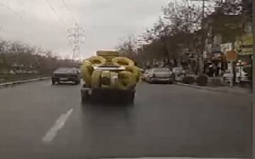 حمل بار نامتعارف با پراید!