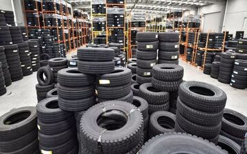 قیمت انواع لاستیک خودرو + جدول (گلدستون، بارز، نکسن، رودستون و... ) 