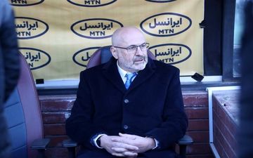 سرمربی سابق استقلال راهی قبرس شد